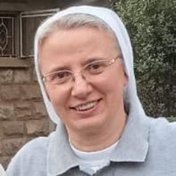 Sr-Simona-Brambilla.jpg